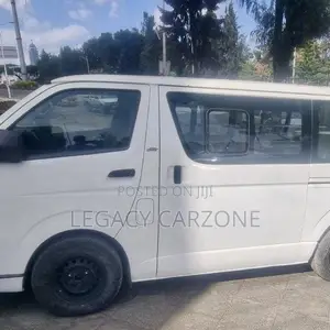 Toyota Grand HiAce 2007 White