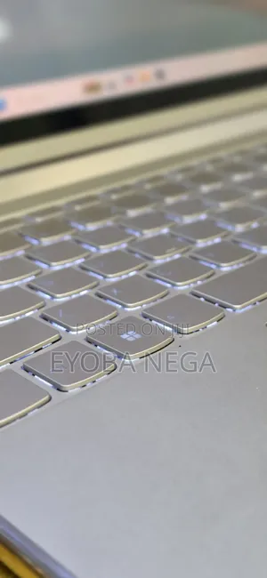 New Laptop Lenovo Yoga 9i 16GB Intel Core i7 SSD 1T