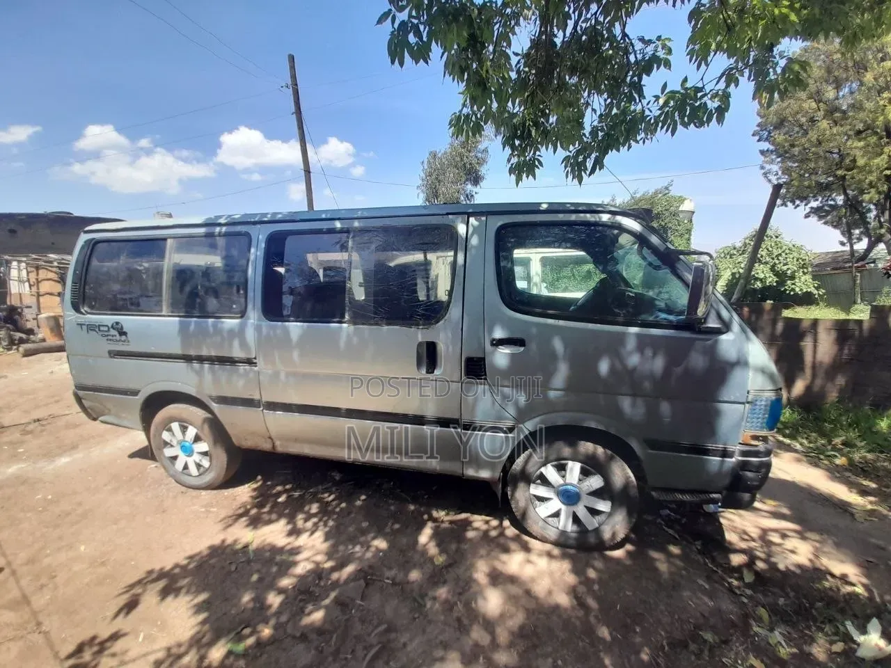 Toyota HiAce 2004