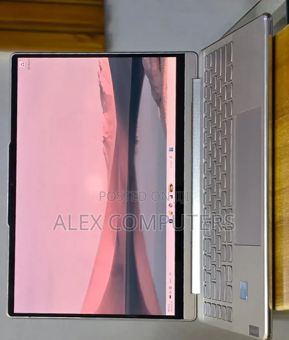 New Laptop Lenovo Yoga 7i 16GB Intel Core i7 SSD 512GB