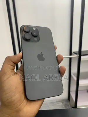 New Apple iPhone 16 Pro Max 256 GB Black