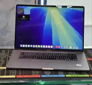 New Laptop Apple MacBook Pro 2019 64GB Intel Core i9 SSD 512GB