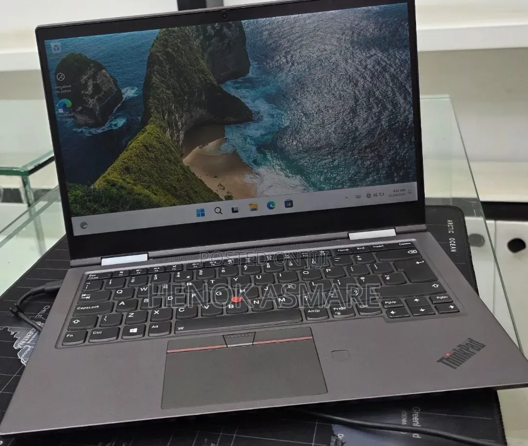 New Laptop Lenovo ThinkPad X1 Yoga 16GB Intel Core i7 SSD 512GB