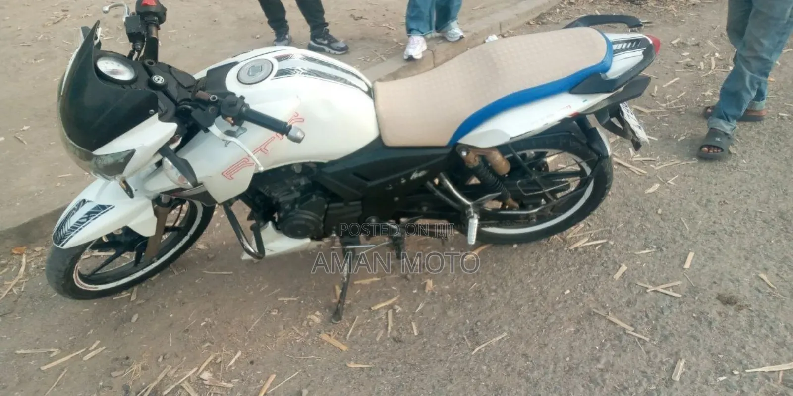 TVS Apache 180 RTR 2020 White