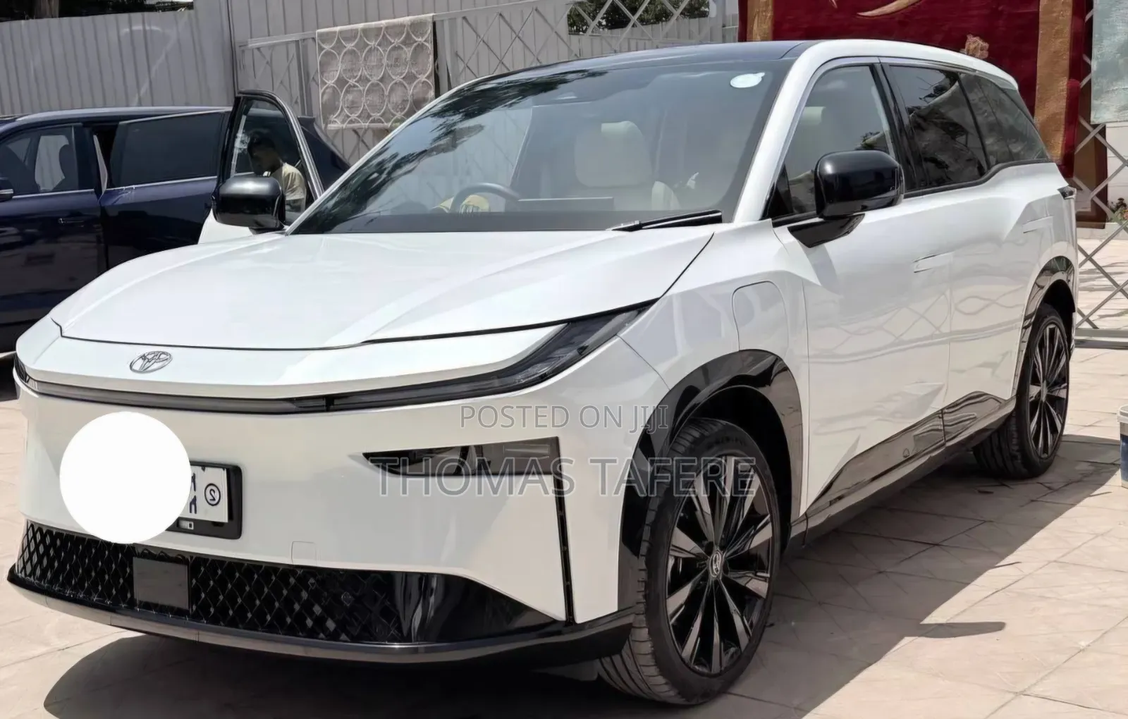 Toyota bZ4X 2025 White