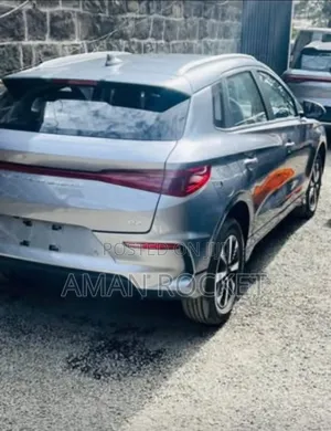 New BYD E2 43 kWh 94 hp FWD 2025 Silver
