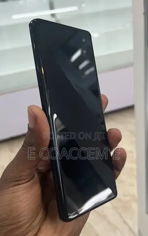 New Samsung Galaxy S21 Ultra 5G 256 GB