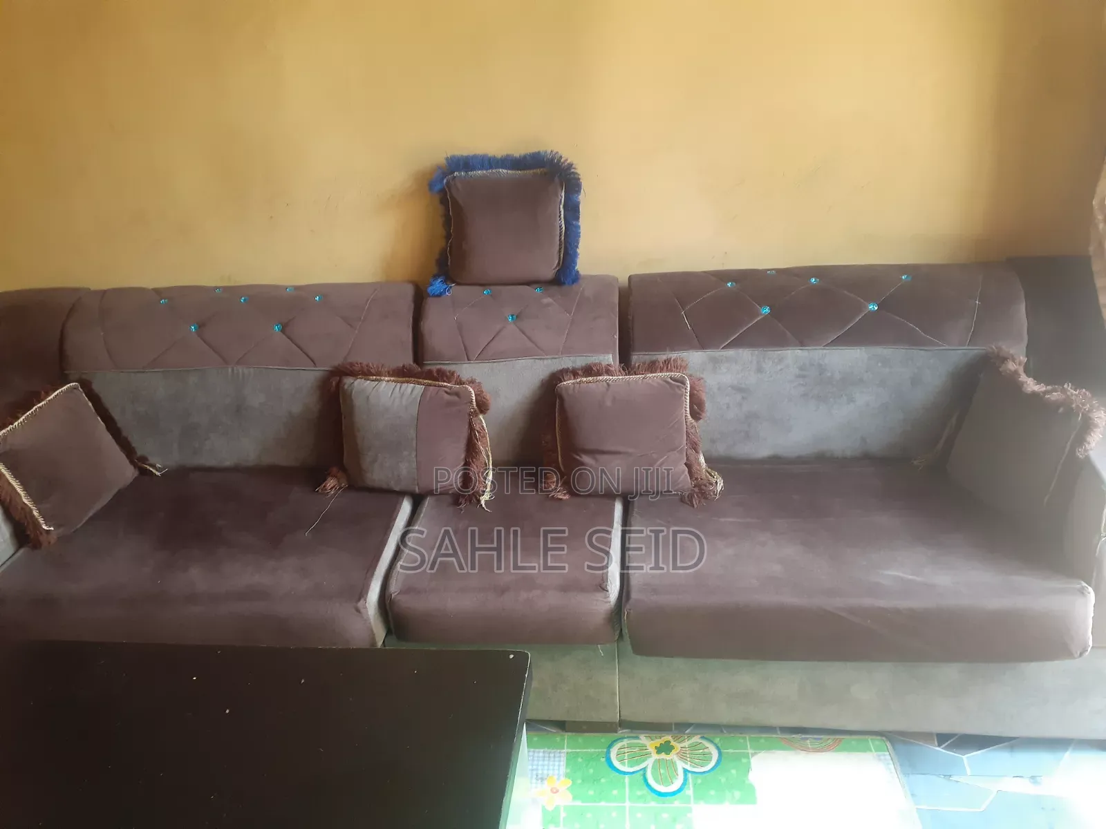 A House Sofa With Table