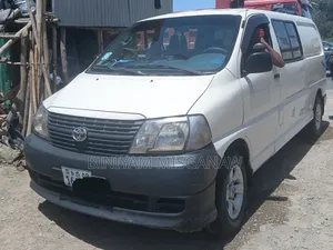 Toyota HiAce 2007 White