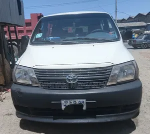 Toyota HiAce 2007 White