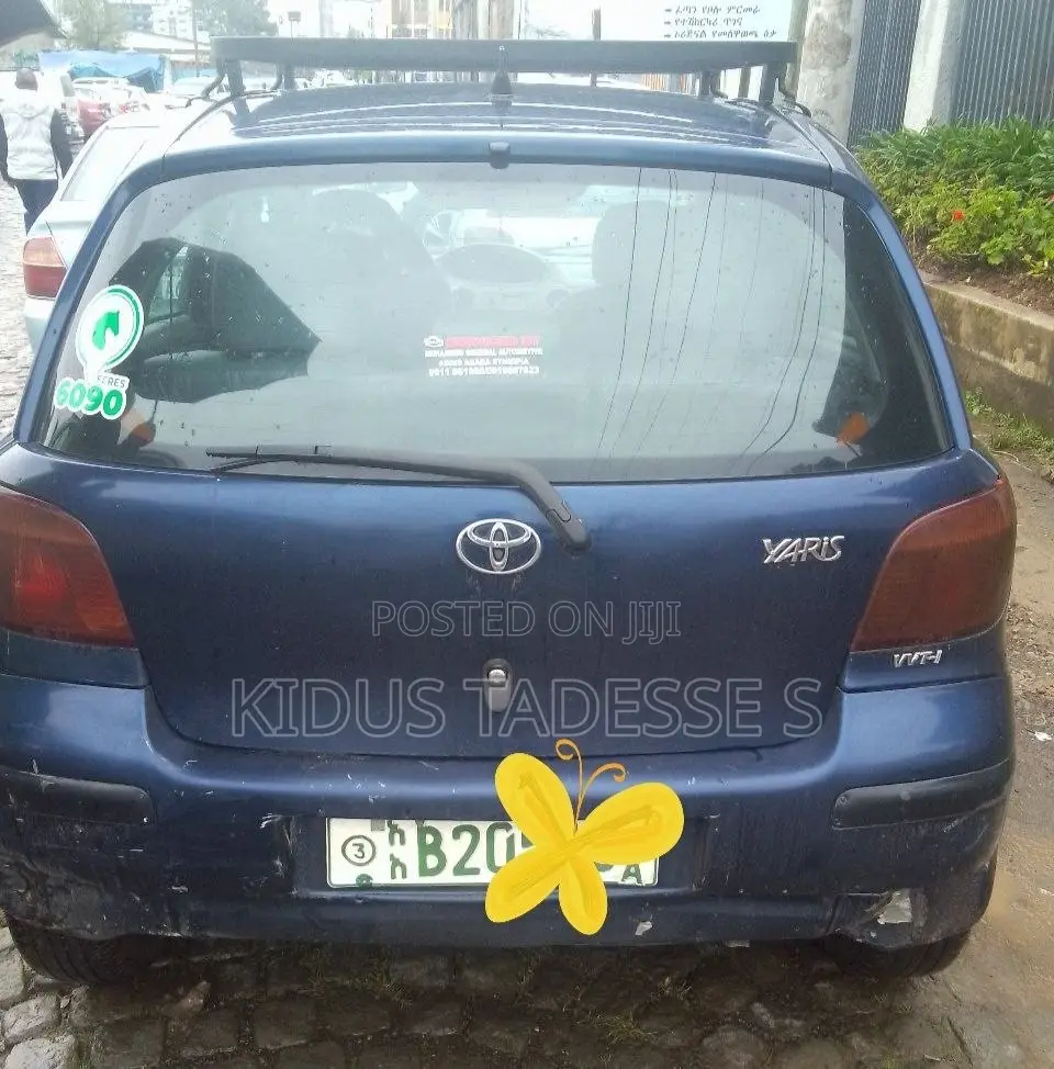 Toyota Yaris 2003 White