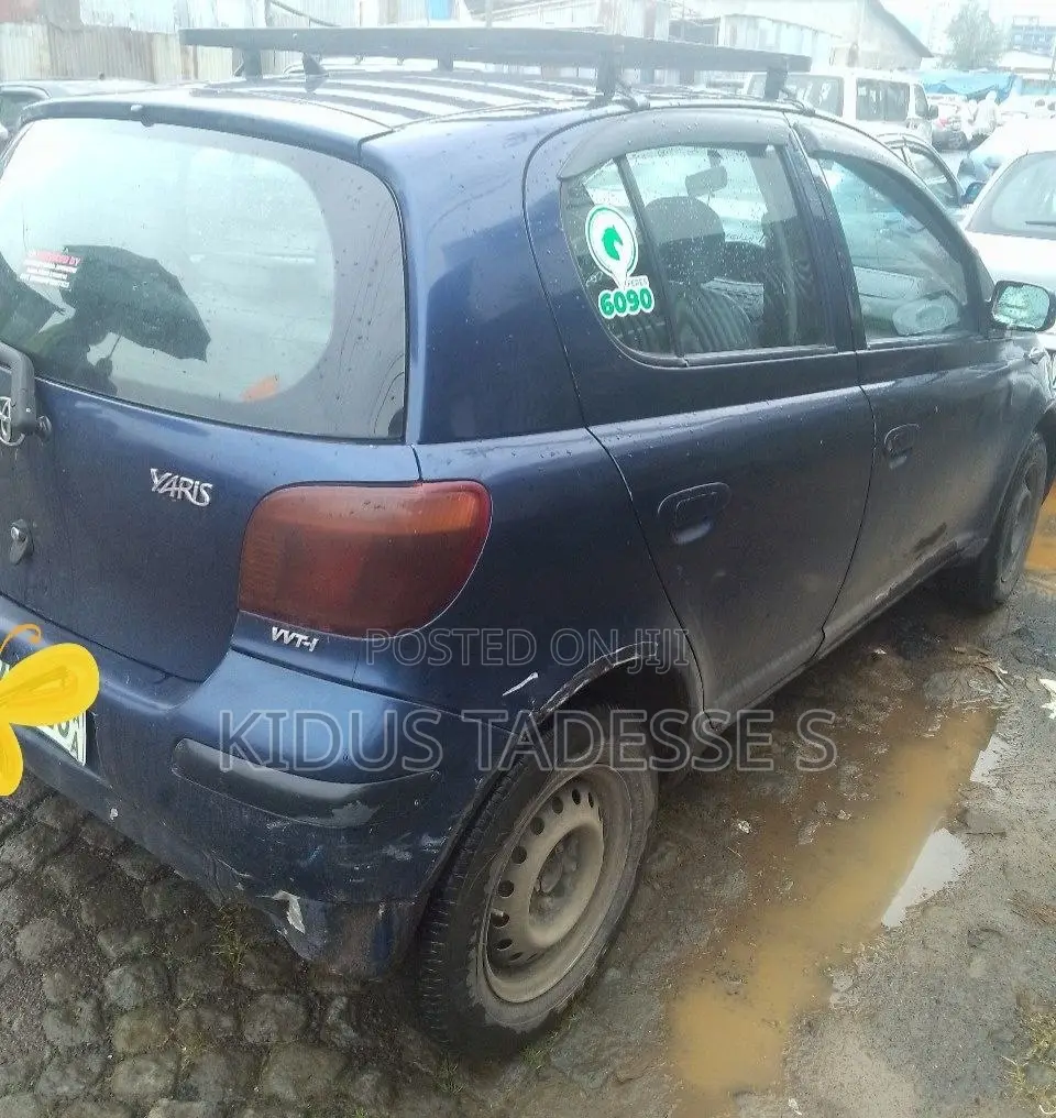 Toyota Yaris 2003 White