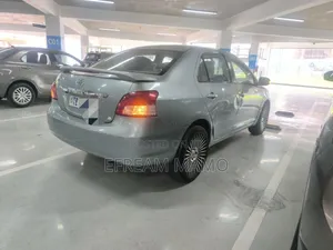Toyota Yaris 2011