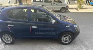 Toyota Vitz 2001 Blue