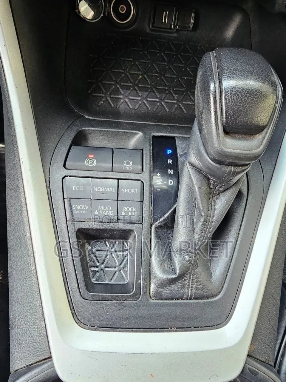 Toyota RAV4 2020 Beige