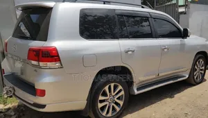 Toyota Land Cruiser 2019 Silver