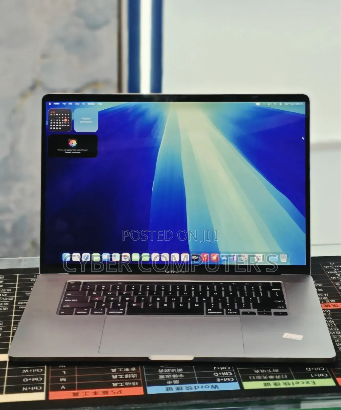 New Laptop Apple MacBook Pro 2019 64GB Intel Core i9 SSD 512GB