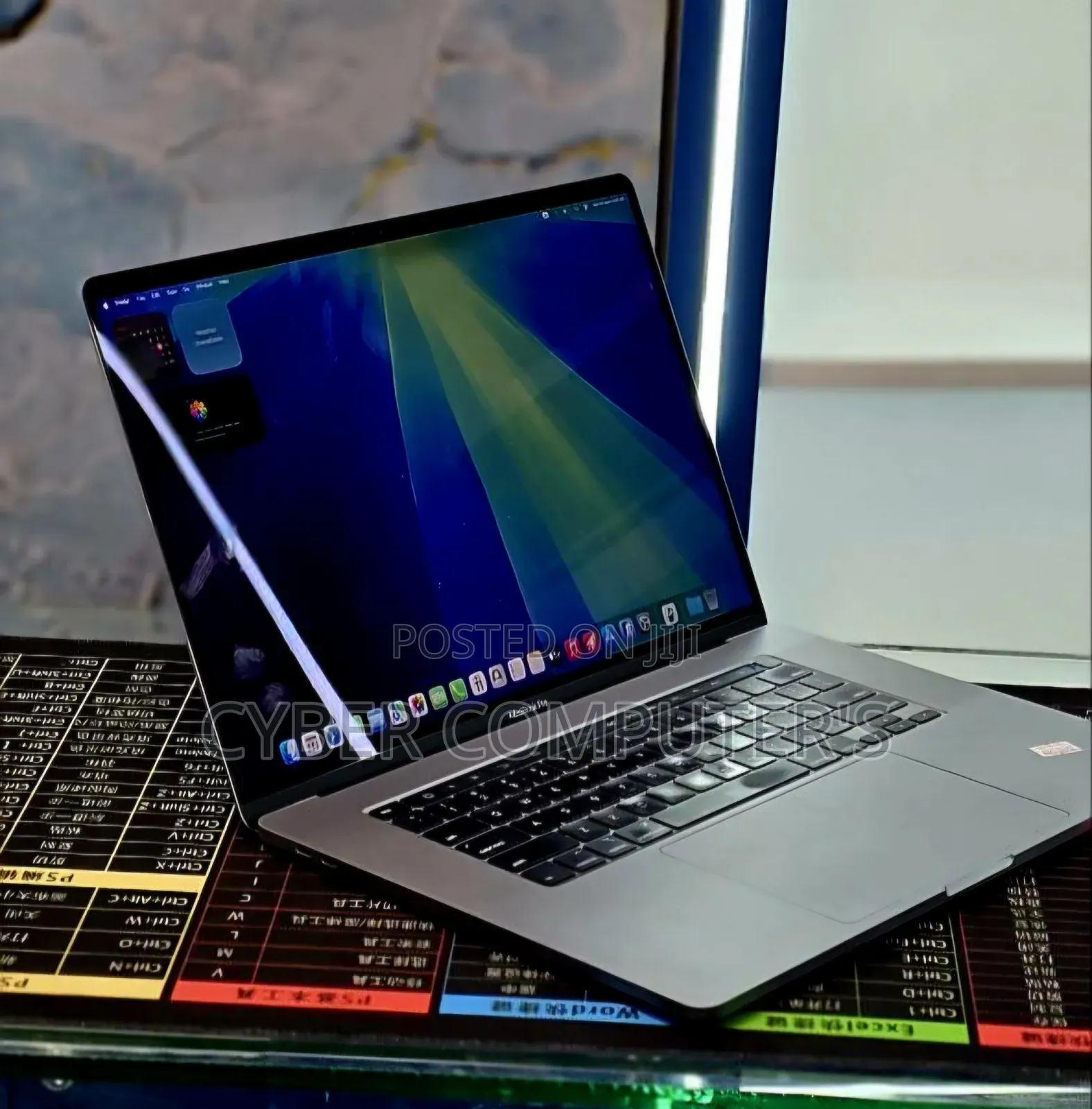 New Laptop Apple MacBook Pro 2019 64GB Intel Core i9 SSD 512GB