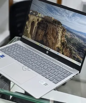 New Laptop HP Stream Notebook 16GB Intel Core i7 SSD 1T