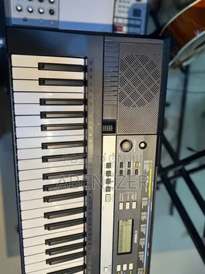Yamaha PSR E243 Keyboard