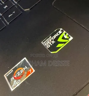 New Laptop Asus 16GB AMD Ryzen 7 SSD 512GB