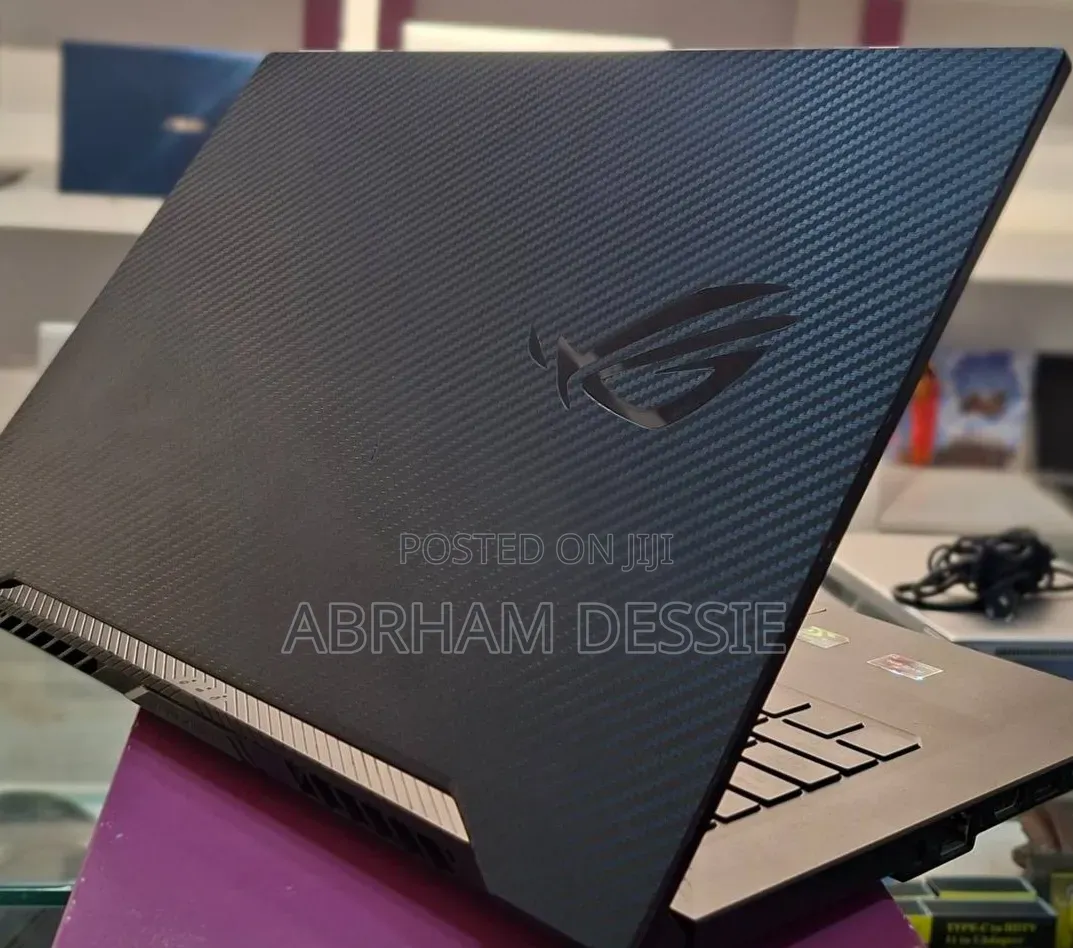 New Laptop Asus 16GB AMD Ryzen 7 SSD 512GB