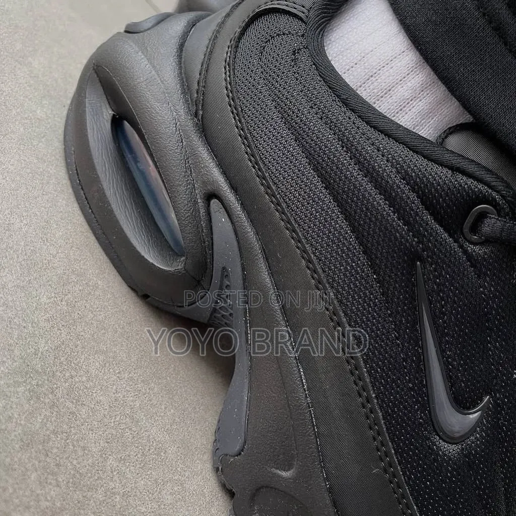 Nike Air Max Portal Triple Black