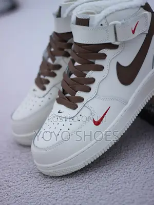 Nike Air Force 1 High Mocco Sneakers White Leather Upper / Brown