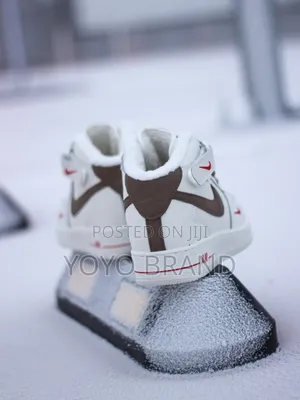 Nike Air Force 1 High Mocco Sneakers White Leather Upper / Brown