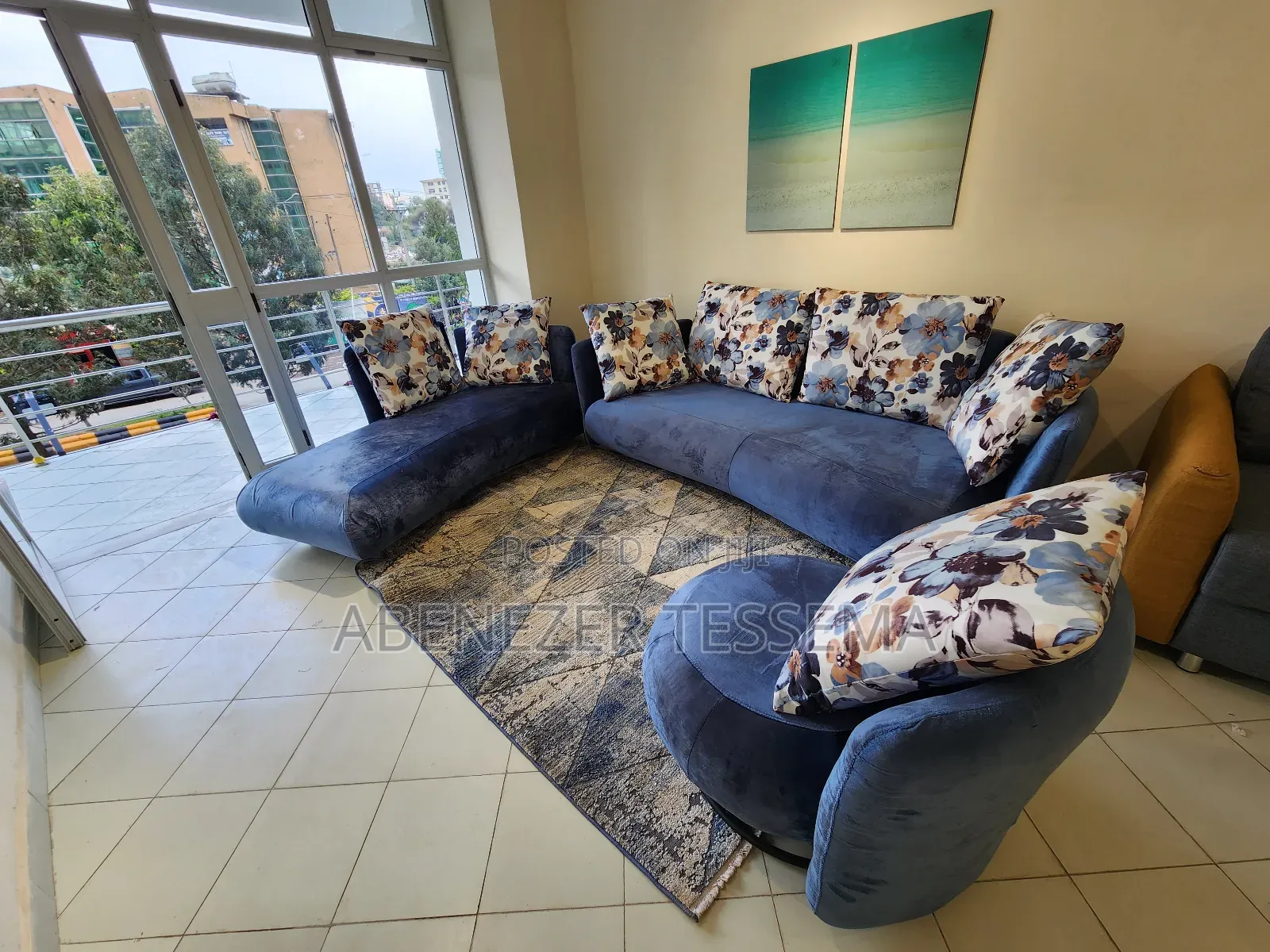 ሶፉ - Modern Curved Blue Velvet Living Room Set (Sofa, Chaise, Chair)