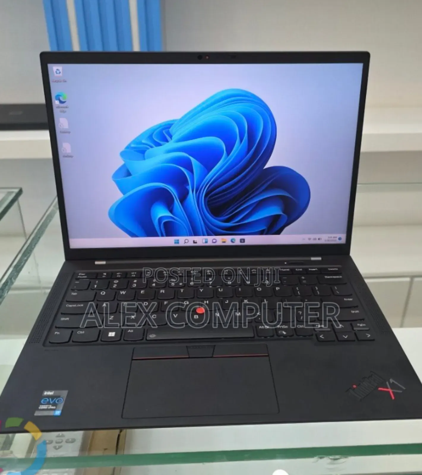 New Laptop Lenovo ThinkPad X1 Carbon 16GB Intel Core i7 SSD 512GB