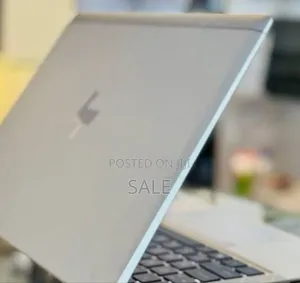 New Laptop HP EliteBook 840 G8 16GB Intel Core i5 SSD 512GB