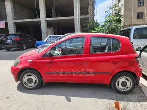 Toyota Yaris 1.5 2000 Red