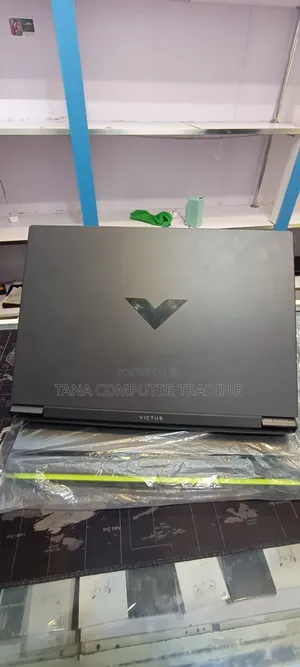 New Laptop HP Victus 15 16GB Intel Core i5 SSD 512GB