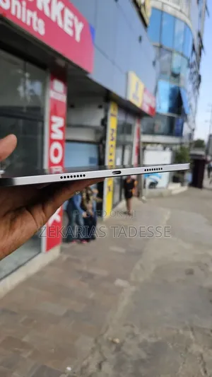 New Apple iPad Pro 128 GB Silver