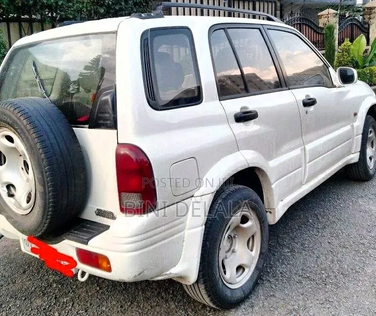 Suzuki Grand Vitara 2.0 D 1998 White