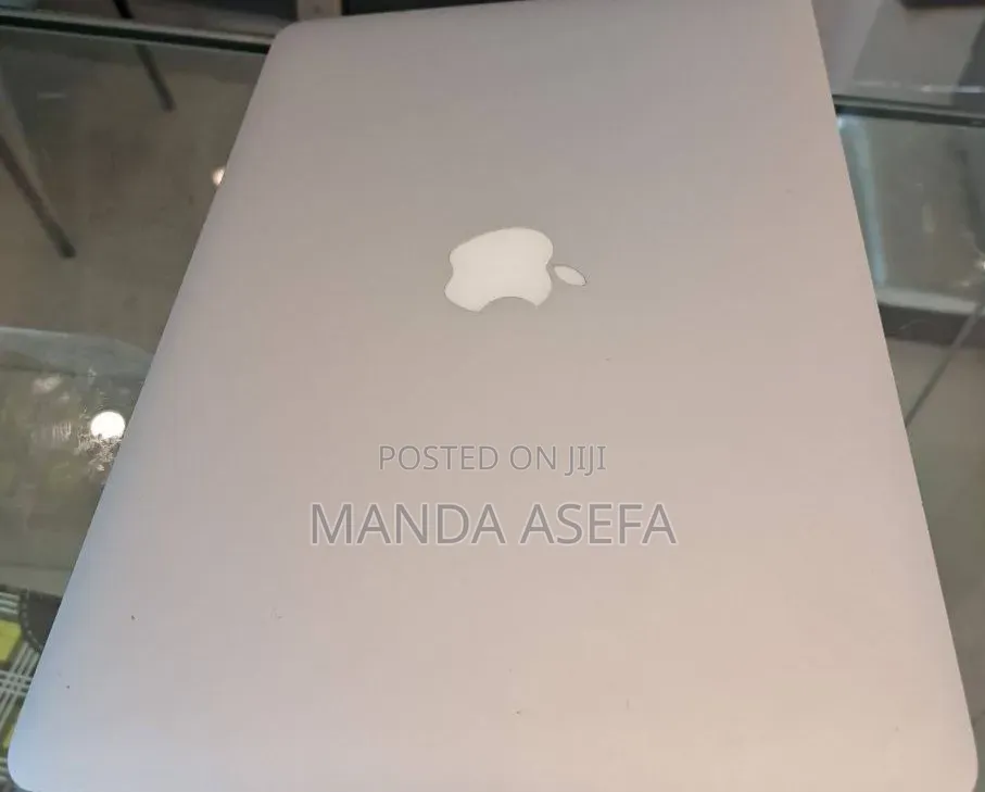 New Laptop Apple MacBook Air 2017 8GB Intel Core i5 SSD 128GB