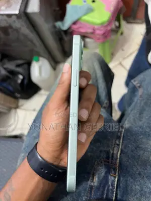 New Apple iPhone 15 Plus 128 GB Gray