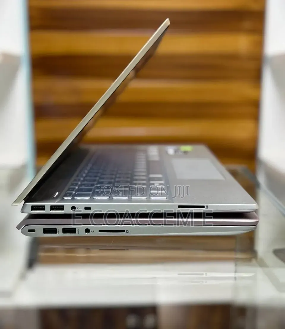 New Laptop HP 550 16GB Intel Core i5 SSD 256GB