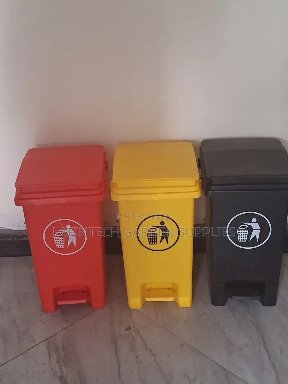 20 Liter Garbage Bin /Dust Bin ቆሻሻ ማጠራቀሚያ