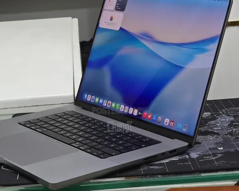 New Laptop Apple MacBook Pro 2021 M1 Max 64GB Apple M1 Max SSD 1T