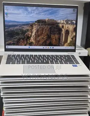 New Laptop HP EliteBook 840 10 16GB Intel Core i7 SSD 512GB