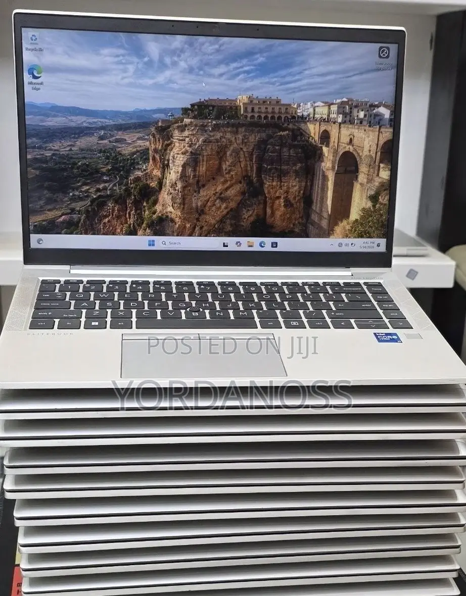 New Laptop HP EliteBook 840 10 16GB Intel Core i7 SSD 512GB