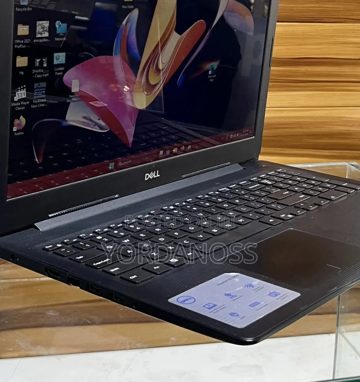 New Laptop Dell Inspiron 15 8GB Intel Core i7 SSD 256GB