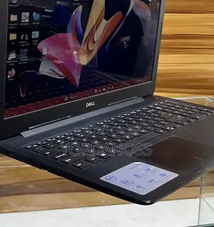 New Laptop Dell Inspiron 15 8GB Intel Core i7 SSD 256GB