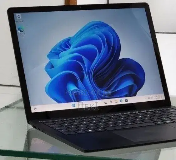New Laptop Microsoft Surface Laptop 4 16GB Intel Core i7 SSD 512GB