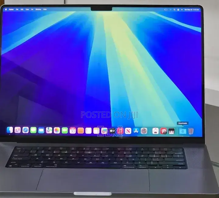 New Laptop Apple MacBook Pro 2021 M1 Max 32GB Apple M1 Max SSD 512GB