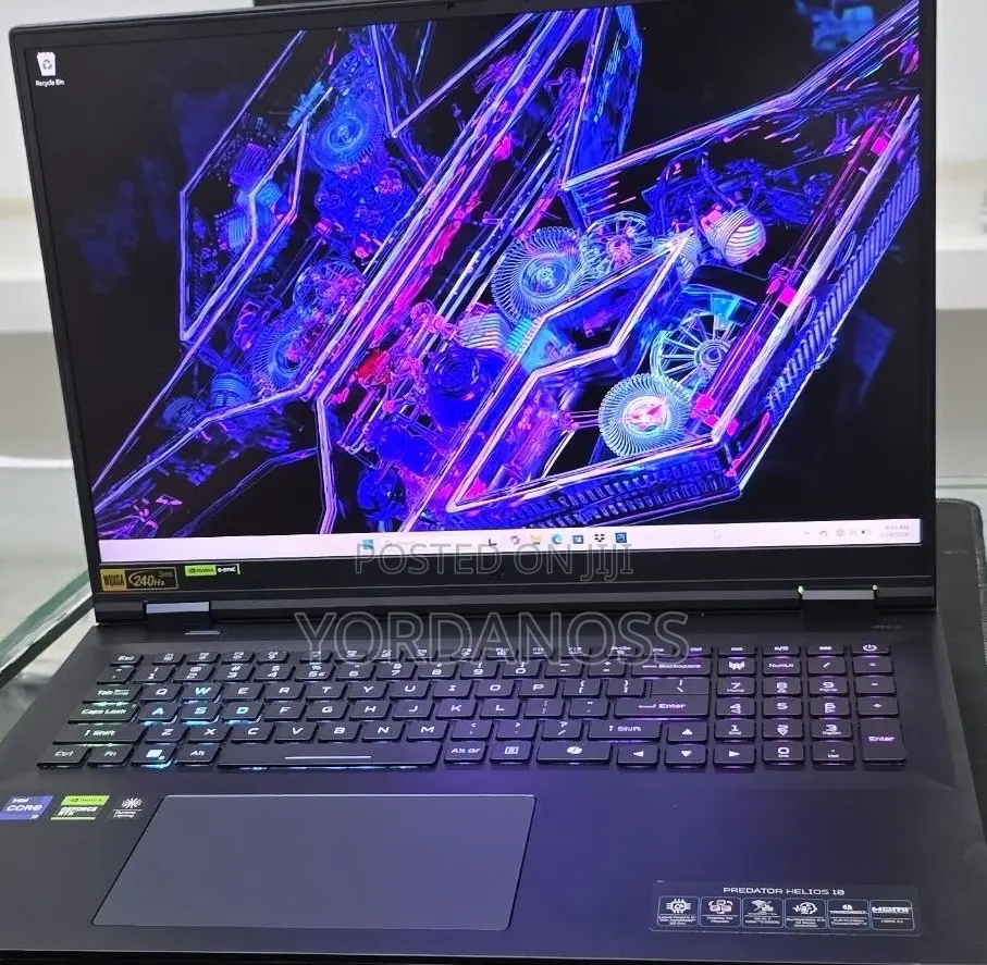 New Laptop Acer Predator Helios 18 PH18-71 32GB Intel Core i9 SSD 1T