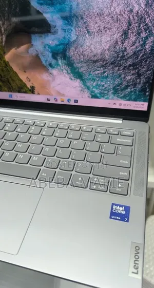 New Laptop Lenovo Yoga 9i 32GB Intel Core Ultra 7 SSD 512GB