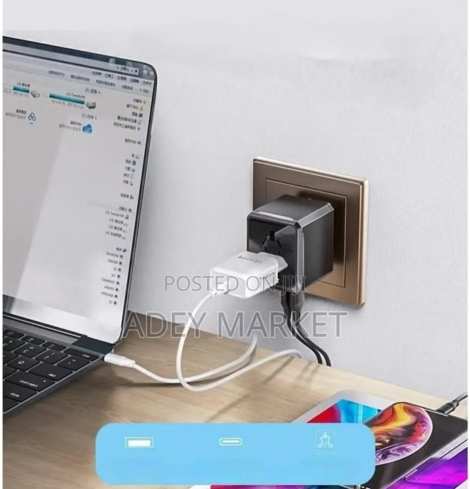 .Universal Travel Adaptor.